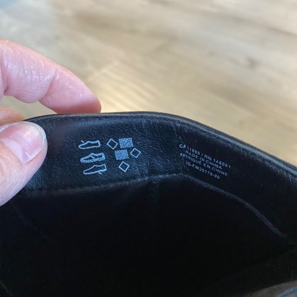 Knee high black boots chunky heels size 6 US - Picture 5 of 6